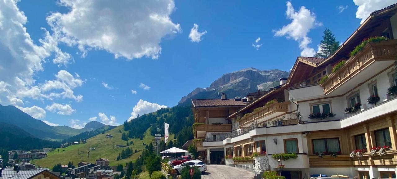 Dolomites Base Camp Hotel Olympia Arabba Exterior photo