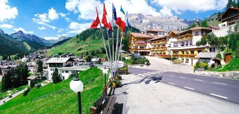 Dolomites Base Camp Hotel Olympia Arabba Exterior photo