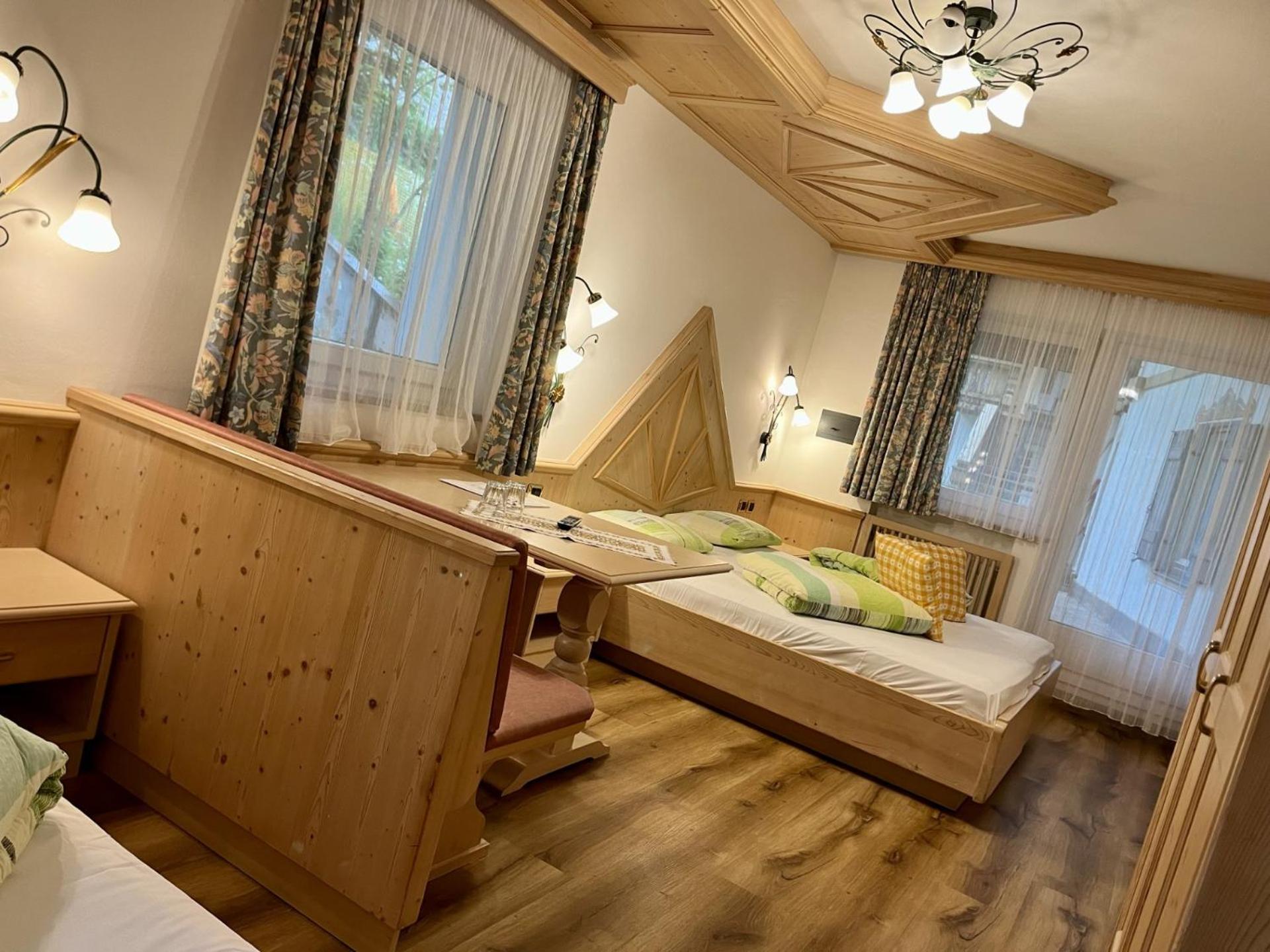 Dolomites Base Camp Hotel Olympia Arabba Room photo